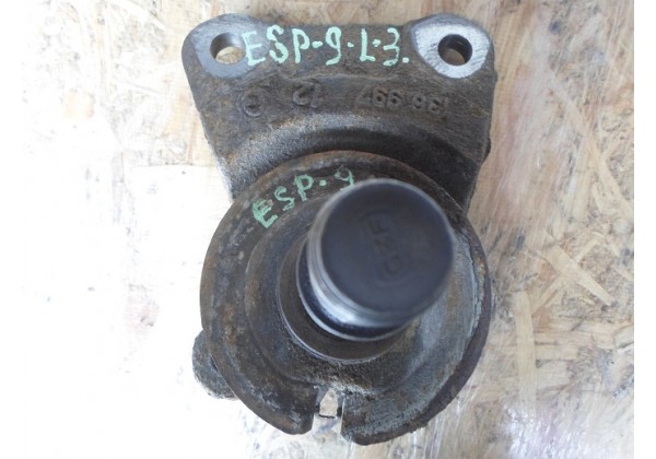 Цапфа задня ліва Renault Espace IV 2,2 dci, 7701474504